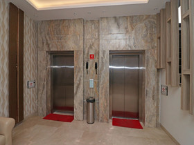 C Pearls Hotel & Banque by OYO Rooms