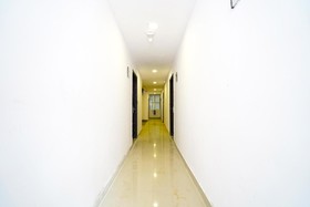 Discovery Inn by OYO Rooms