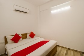 Discovery Inn by OYO Rooms
