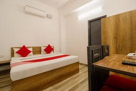 Discovery Inn by OYO Rooms