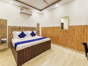 Divine Inn by OYO Rooms