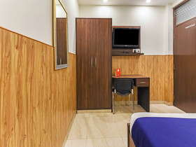 Divine Inn by OYO Rooms