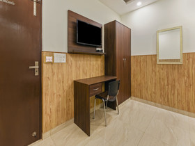 Divine Inn by OYO Rooms