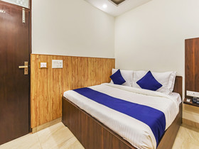 Divine Inn by OYO Rooms