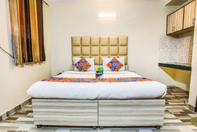 Hotel Clink Residency by OYO Rooms