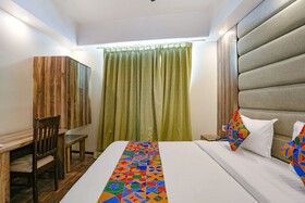 Fabexpress Kapashera Residency