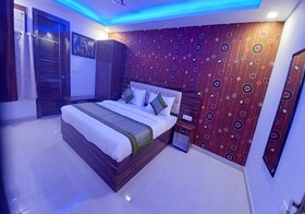 Fabexpress Pearl Robe