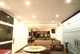 Farmhouse Inn