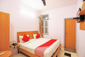 Friends Harsh Villa by OYO Rooms