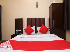 Gaurav Guest House by OYO