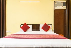 Golden Park By OYO Rooms