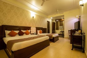 Grand Park Inn