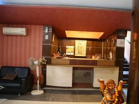 Grand Peepal