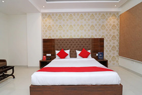 Grd Suites By OYO Rooms
