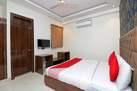 Grd Suites By OYO Rooms