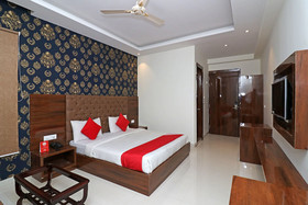 Grd Suites By OYO Rooms