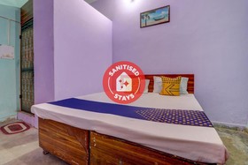 Grey House by OYO Rooms