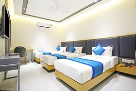 Hotel Applewood Delhi Airport