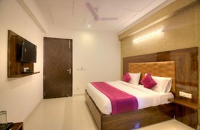 Hotel Ark Avalon- Near Delhi Airport