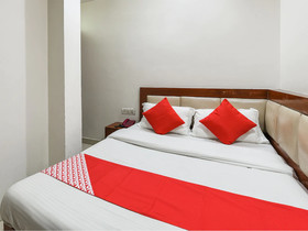 Hotel Ashirwad DX by OYO Rooms