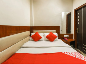 Hotel Ashirwad DX by OYO Rooms