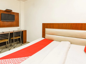 Hotel Ashirwad DX by OYO Rooms