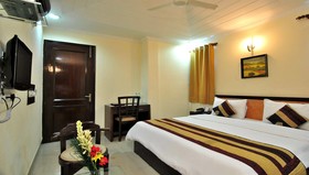 Hotel Cosy Palace