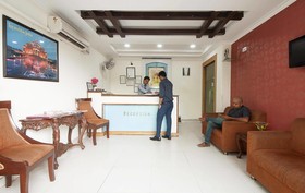 Hotel Cosy Palace