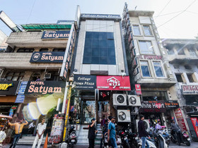 Hotel Cottage Crown Plaza By OYO Rooms