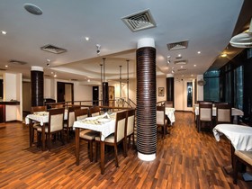 Hotel Crown Imperial