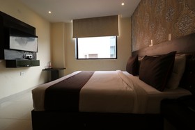 Hotel E Suites