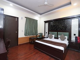 Hotel Excellent by OYO Rooms