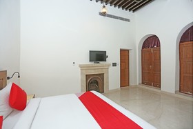 Hotel Green Castle by OYO Rooms