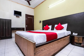 Hotel Kanishka Palace by OYO Rooms
