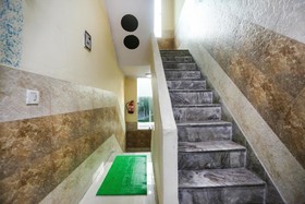 OYO Flagship Kashvi Palace Near Usmaanpur 1st pusta