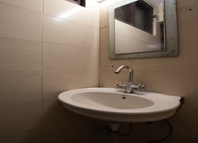 Hotel K G Palace Deluxe by OYO Rooms