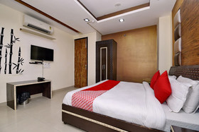 Hotel Manzil by OYO Rooms