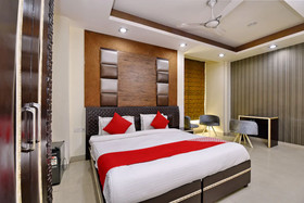 Hotel Manzil by OYO Rooms