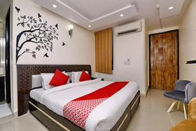 Hotel Manzil by OYO Rooms