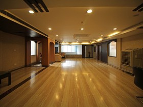Hotel Mint Park Blue by OYO