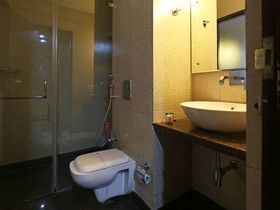 Hotel Mint Park Blue by OYO
