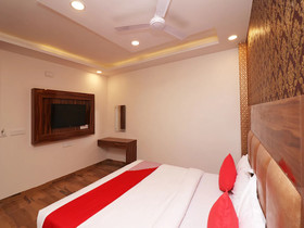 Hotel Olivia Inn by OYO Rooms