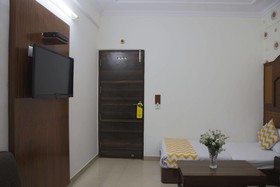 Hotel Pallvi Palace by FabHotels