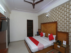 Hotel Pallvi Palace by OYO Rooms