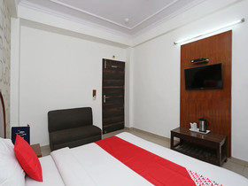 Hotel Pallvi Palace by OYO Rooms