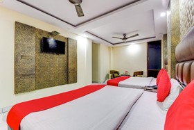 Hotel Priya Palace by OYO Rooms