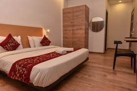 Super Townhouse Rohini Sector 23