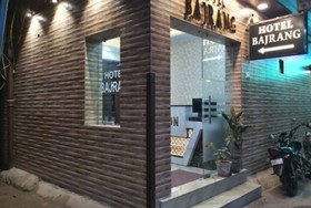 Hotel Roadway Inn Delhi by Goroomgo