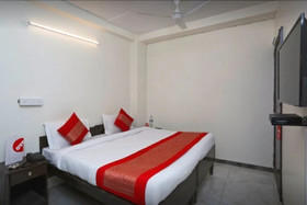 Hotel Royal India By OYO Rooms