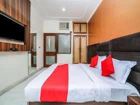 Hotel Royal Town By OYO Rooms